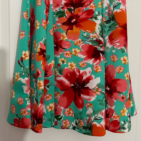 Floral Summer Strapless Dress - Picture 3 of 5